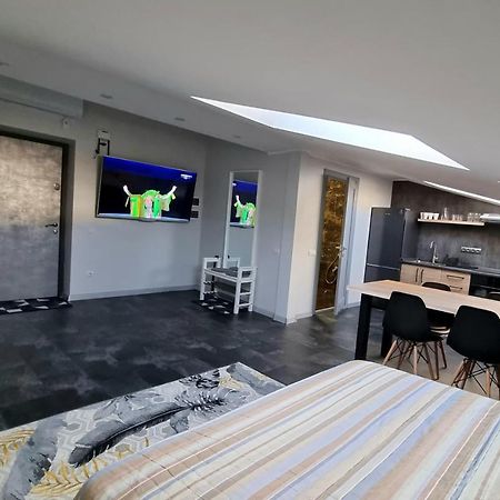 Mansarda Apartment Камианец-Подилский Екстериор снимка