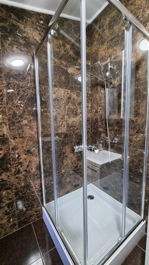 Mansarda Apartment Камианец-Подилский Екстериор снимка