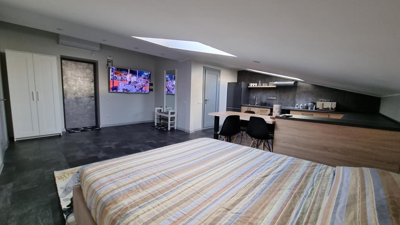 Mansarda Apartment Камианец-Подилский Екстериор снимка